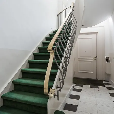 Plancius Luxury *
